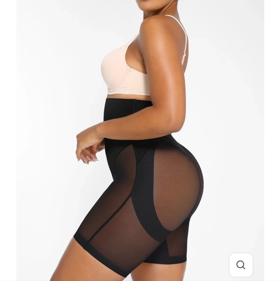 AirSlim® Black Mesh Smooth Butt-Lifting Shapewear - Picture 4 of 9